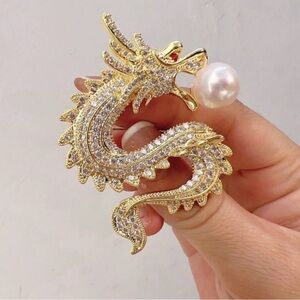 Elegant Gold Dragon Brooch with Pearl Accent 🐉